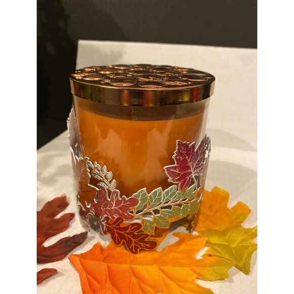 Bath & Body Works “Autumn Leaf Garland” New 3 Wick Candle Holder - Picture 1 of 9
